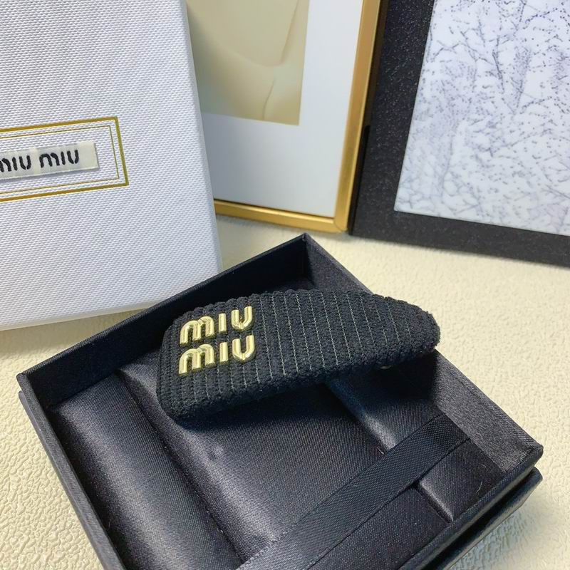 MiuMiu Hairpin 12lyr3 (9)